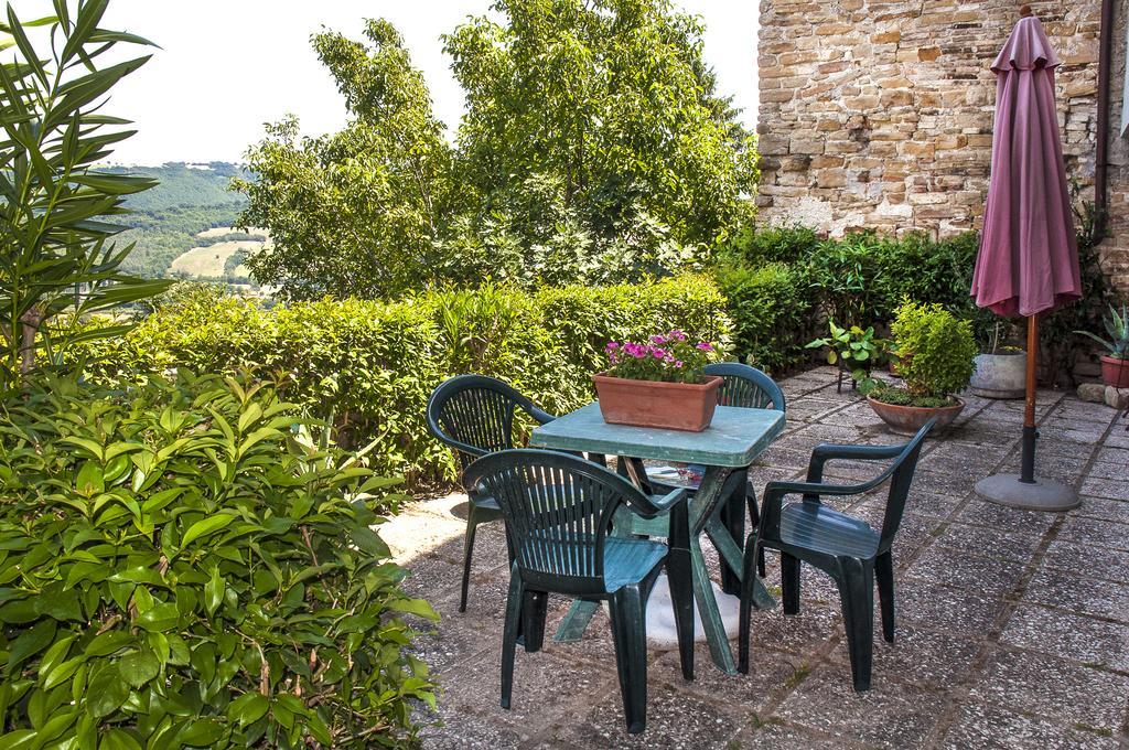 B&B Il Colle Serra San Quirico Exterior photo